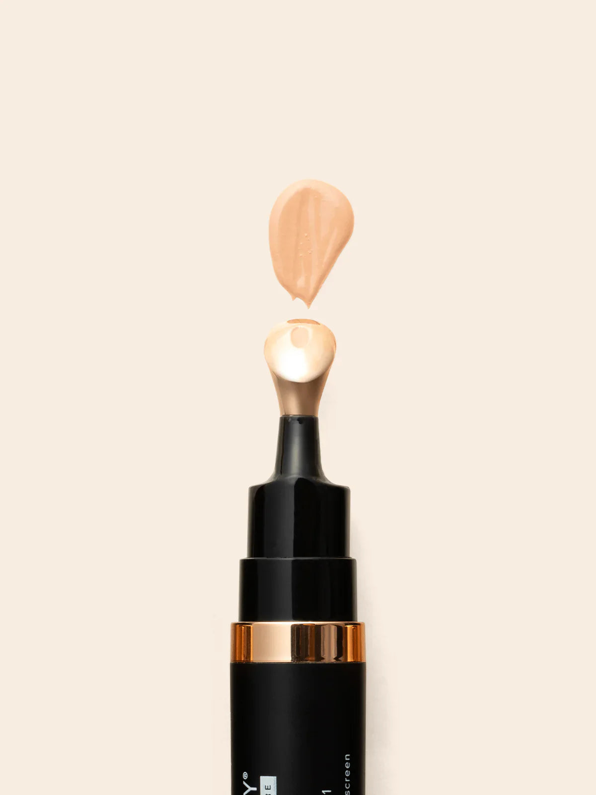 ✨ Luminous Eye Corrector SPF 41 - Your Multitasking Eye Cream✨