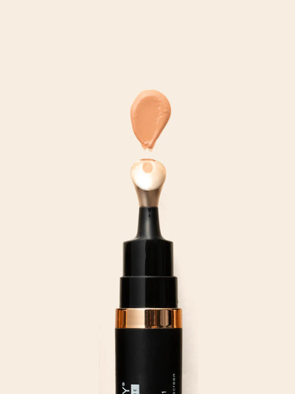 ✨ Luminous Eye Corrector SPF 41 - Your Multitasking Eye Cream✨