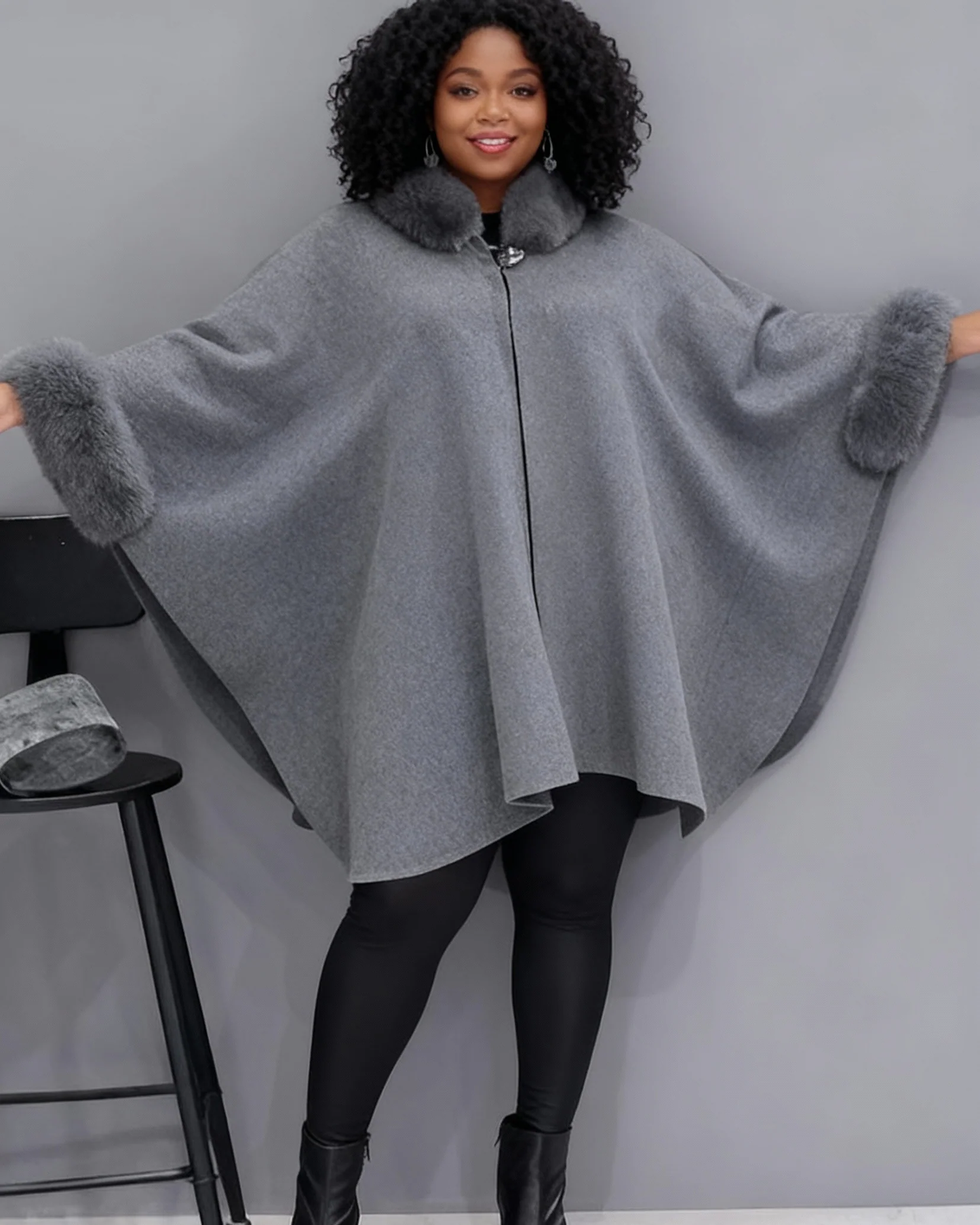 Autumn And Winter Large Rabbit Fur Collar Mid-length Woolen Coat Elegant Cape Shawl Hepburn Style Woolen Large Size Coat